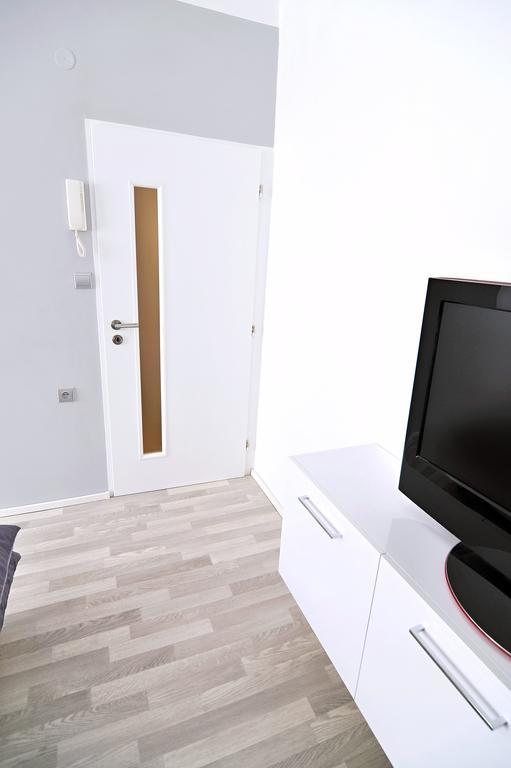 Avax Apartment 리베레츠 외부 사진