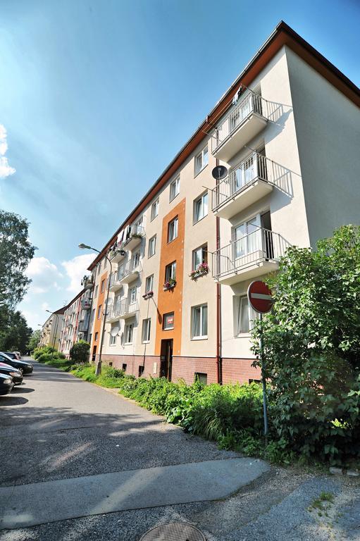 Avax Apartment 리베레츠 외부 사진
